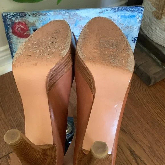 Stuart Weitzman Cognac Brown Leather Wood Stack Platform Heel Sz 8M Peep toe - Picture 6 of 14